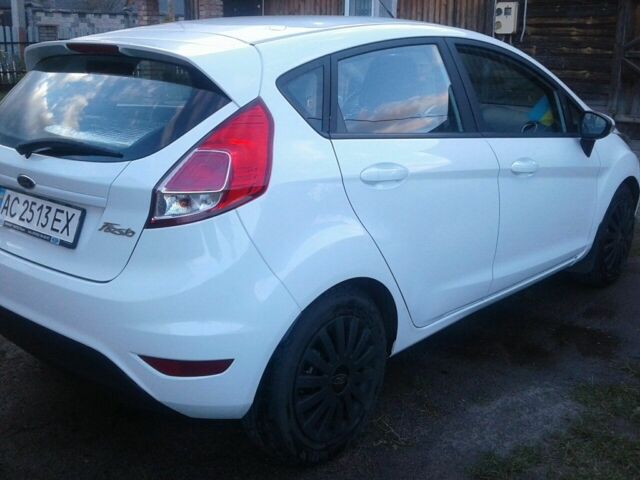 Белый Форд Фиеста, объемом двигателя 1 л и пробегом 189 тыс. км за 5100 $, фото 5 на Automoto.ua