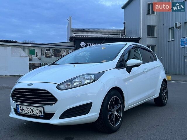 Белый Форд Фиеста, объемом двигателя 1.25 л и пробегом 177 тыс. км за 5400 $, фото 3 на Automoto.ua