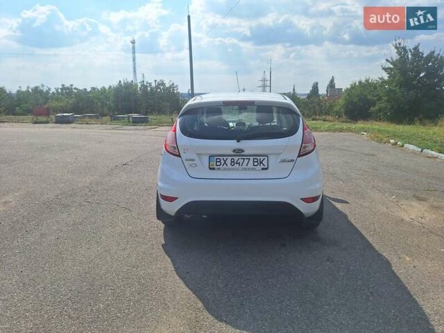 Білий Форд Фієста, об'ємом двигуна 1.5 л та пробігом 197 тис. км за 5500 $, фото 3 на Automoto.ua