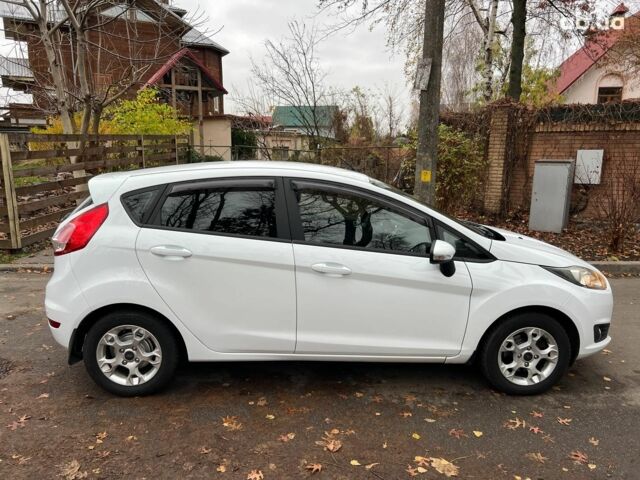 Белый Форд Фиеста, объемом двигателя 1 л и пробегом 151 тыс. км за 6940 $, фото 3 на Automoto.ua