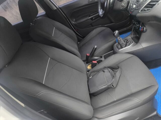 Білий Форд Фієста, об'ємом двигуна 1.5 л та пробігом 190 тис. км за 7625 $, фото 13 на Automoto.ua