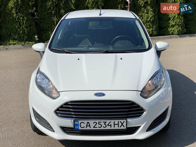 Білий Форд Фієста, об'ємом двигуна 1.5 л та пробігом 218 тис. км за 5900 $, фото 9 на Automoto.ua