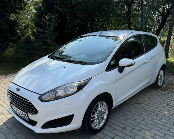 Белый Форд Фиеста, объемом двигателя 1.5 л и пробегом 289 тыс. км за 5690 $, фото 6 на Automoto.ua