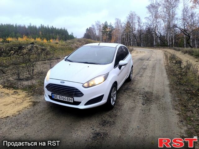 Білий Форд Фієста, об'ємом двигуна 1.5 л та пробігом 190 тис. км за 7500 $, фото 5 на Automoto.ua