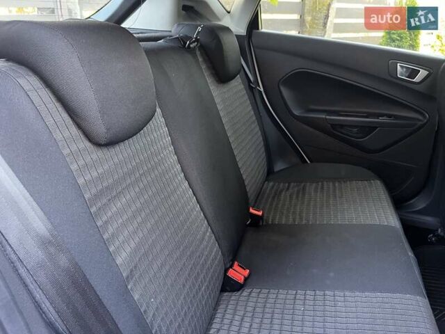 Белый Форд Фиеста, объемом двигателя 1.5 л и пробегом 101 тыс. км за 10000 $, фото 10 на Automoto.ua