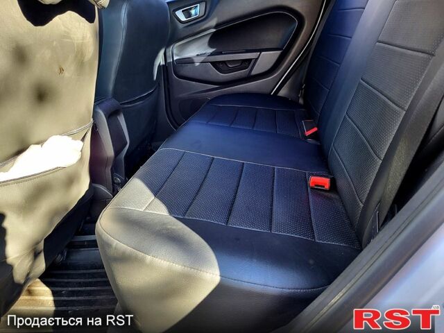 Белый Форд Фиеста, объемом двигателя 1.6 л и пробегом 130 тыс. км за 7100 $, фото 9 на Automoto.ua