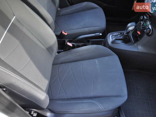 Белый Форд Фиеста, объемом двигателя 1.6 л и пробегом 124 тыс. км за 8500 $, фото 30 на Automoto.ua