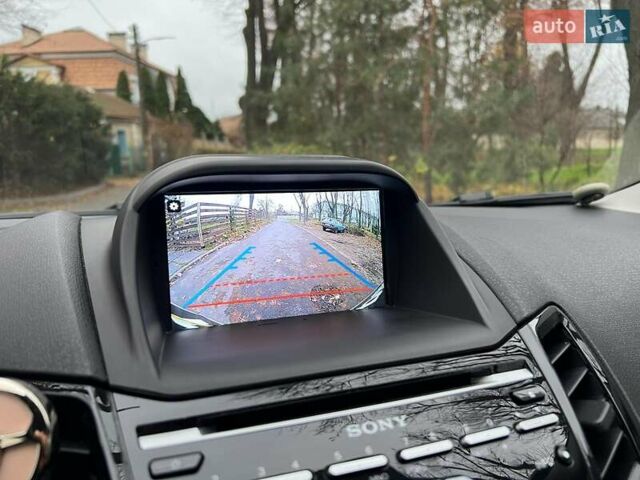 Белый Форд Фиеста, объемом двигателя 1 л и пробегом 151 тыс. км за 6940 $, фото 13 на Automoto.ua