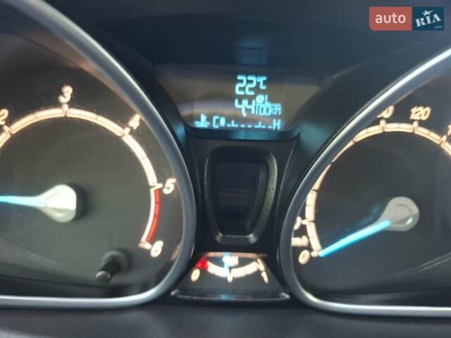 Белый Форд Фиеста, объемом двигателя 1.5 л и пробегом 218 тыс. км за 6999 $, фото 32 на Automoto.ua