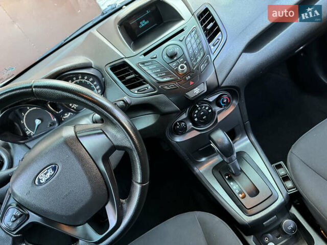 Білий Форд Фієста, об'ємом двигуна 1.6 л та пробігом 148 тис. км за 7700 $, фото 26 на Automoto.ua
