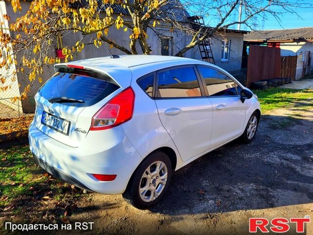 Белый Форд Фиеста, объемом двигателя 1.6 л и пробегом 130 тыс. км за 7100 $, фото 8 на Automoto.ua