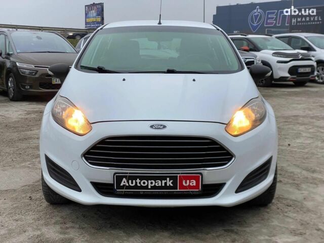 Белый Форд Фиеста, объемом двигателя 1 л и пробегом 200 тыс. км за 4500 $, фото 8 на Automoto.ua