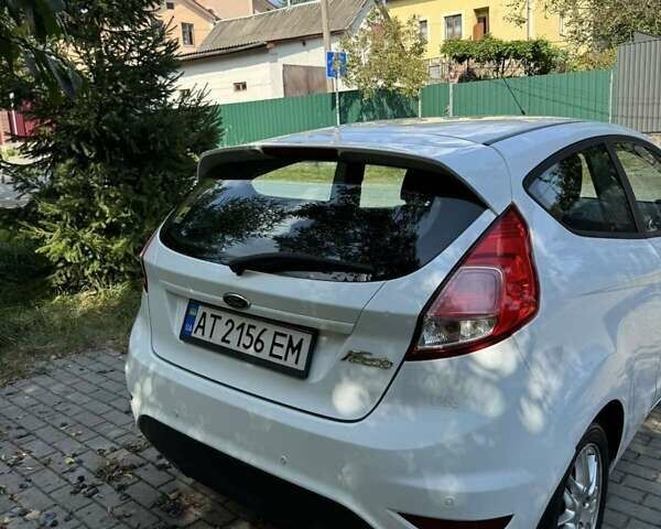 Білий Форд Фієста, об'ємом двигуна 1.5 л та пробігом 289 тис. км за 5900 $, фото 10 на Automoto.ua