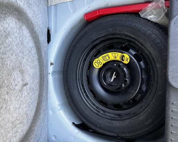 Белый Форд Фиеста, объемом двигателя 1.5 л и пробегом 101 тыс. км за 10000 $, фото 17 на Automoto.ua