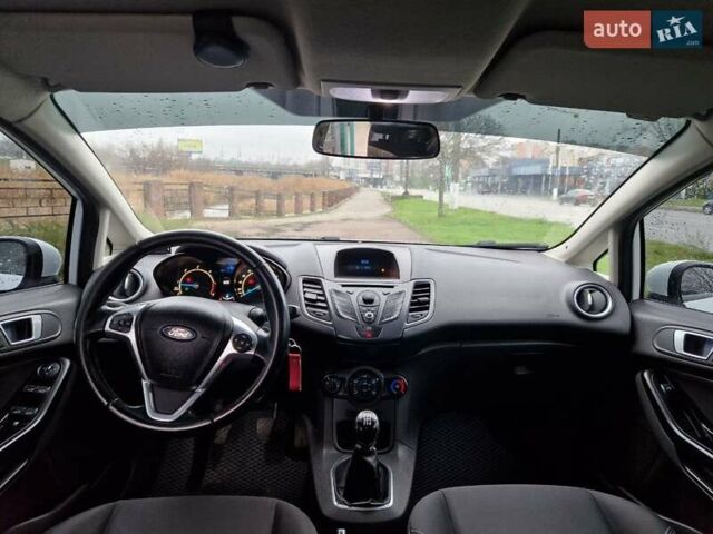 Белый Форд Фиеста, объемом двигателя 1.5 л и пробегом 140 тыс. км за 7000 $, фото 8 на Automoto.ua