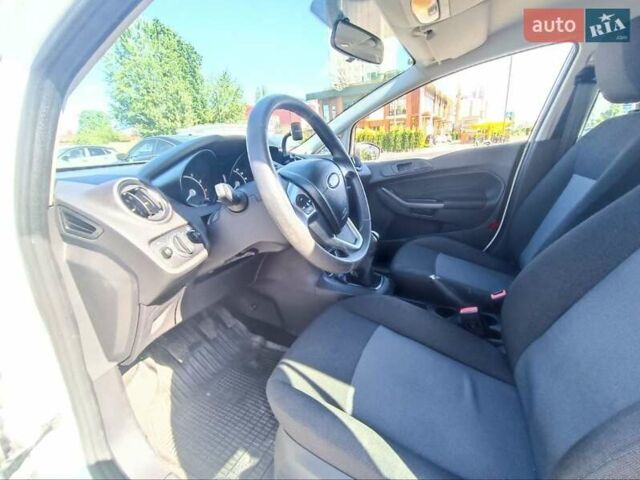 Белый Форд Фиеста, объемом двигателя 1 л и пробегом 69 тыс. км за 7100 $, фото 10 на Automoto.ua