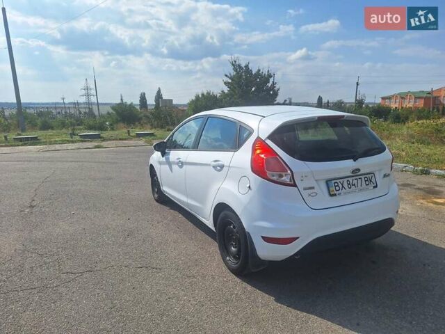 Білий Форд Фієста, об'ємом двигуна 1.5 л та пробігом 197 тис. км за 5500 $, фото 2 на Automoto.ua