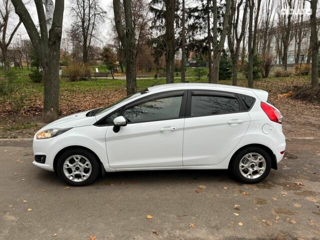Белый Форд Фиеста, объемом двигателя 1 л и пробегом 151 тыс. км за 6940 $, фото 7 на Automoto.ua