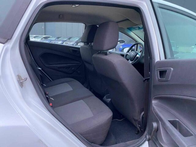 Белый Форд Фиеста, объемом двигателя 1 л и пробегом 200 тыс. км за 4500 $, фото 19 на Automoto.ua