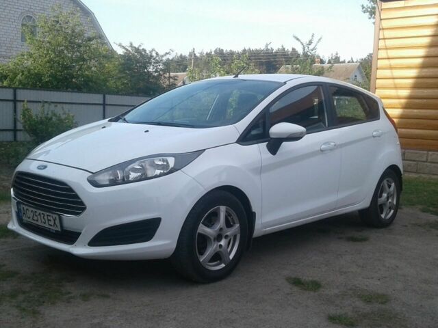 Белый Форд Фиеста, объемом двигателя 1 л и пробегом 189 тыс. км за 5100 $, фото 7 на Automoto.ua