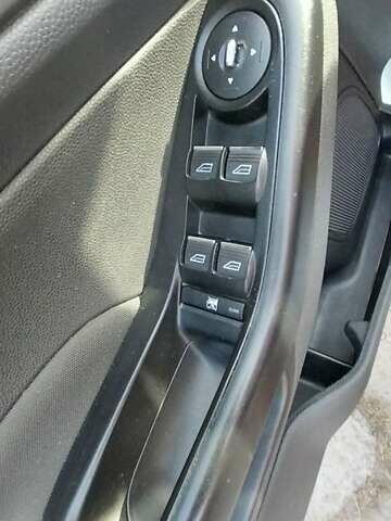 Белый Форд Фиеста, объемом двигателя 1 л и пробегом 97 тыс. км за 7900 $, фото 12 на Automoto.ua