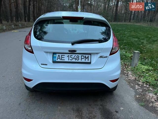 Білий Форд Фієста, об'ємом двигуна 1.5 л та пробігом 249 тис. км за 6500 $, фото 7 на Automoto.ua
