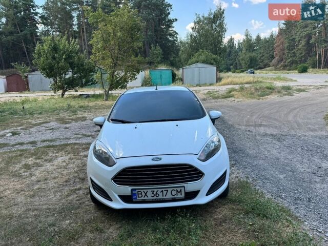 Білий Форд Фієста, об'ємом двигуна 1 л та пробігом 152 тис. км за 5100 $, фото 5 на Automoto.ua