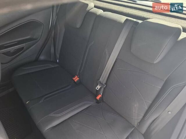 Белый Форд Фиеста, объемом двигателя 1.5 л и пробегом 218 тыс. км за 6999 $, фото 15 на Automoto.ua