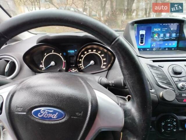 Білий Форд Фієста, об'ємом двигуна 1.5 л та пробігом 143 тис. км за 6500 $, фото 9 на Automoto.ua
