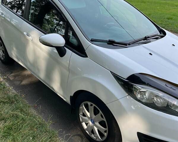 Белый Форд Фиеста, объемом двигателя 1.4 л и пробегом 194 тыс. км за 7200 $, фото 9 на Automoto.ua