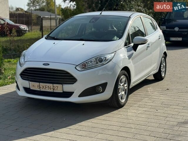 Білий Форд Фієста, об'ємом двигуна 1.6 л та пробігом 256 тис. км за 6700 $, фото 1 на Automoto.ua