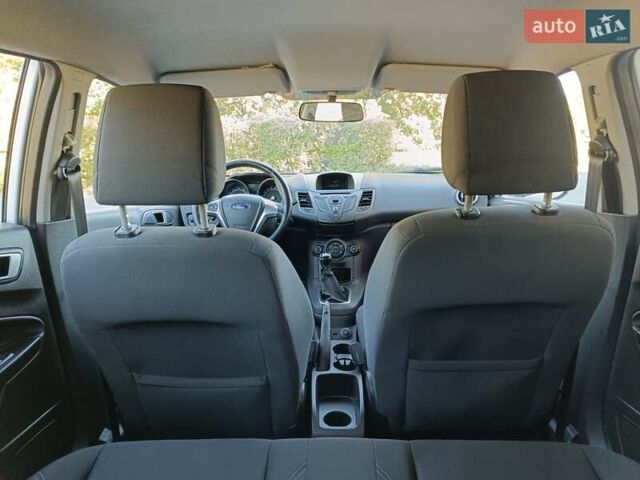 Білий Форд Фієста, об'ємом двигуна 1 л та пробігом 92 тис. км за 5800 $, фото 12 на Automoto.ua