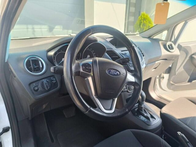 Білий Форд Фієста, об'ємом двигуна 1 л та пробігом 73 тис. км за 8200 $, фото 6 на Automoto.ua