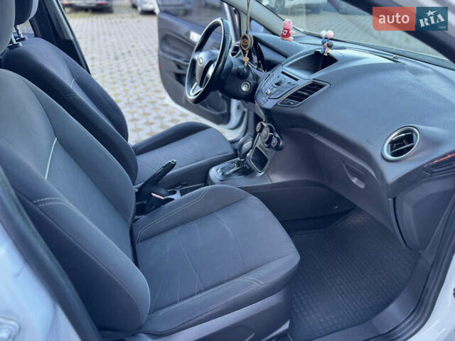 Білий Форд Фієста, об'ємом двигуна 1 л та пробігом 85 тис. км за 8500 $, фото 25 на Automoto.ua