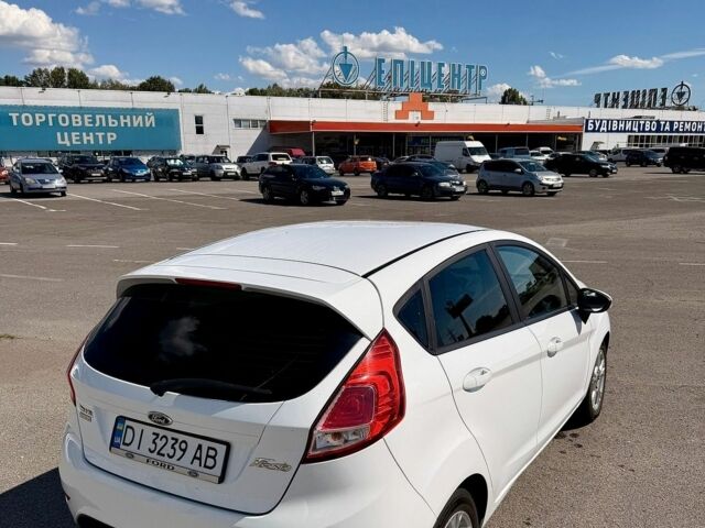 Белый Форд Фиеста, объемом двигателя 1 л и пробегом 171 тыс. км за 8000 $, фото 3 на Automoto.ua