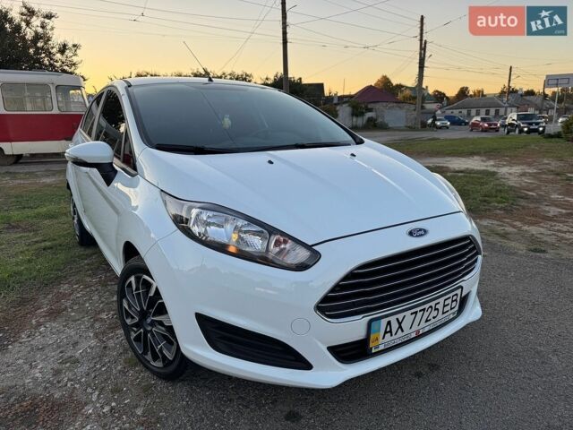 Белый Форд Фиеста, объемом двигателя 1 л и пробегом 25 тыс. км за 8500 $, фото 8 на Automoto.ua