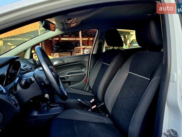 Білий Форд Фієста, об'ємом двигуна 1 л та пробігом 60 тис. км за 9999 $, фото 28 на Automoto.ua