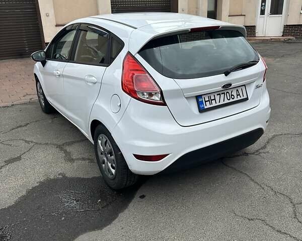 Белый Форд Фиеста, объемом двигателя 1.5 л и пробегом 168 тыс. км за 7999 $, фото 9 на Automoto.ua