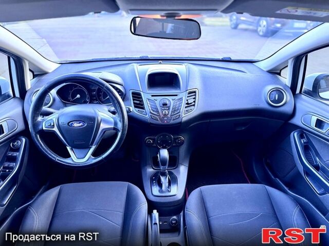 Белый Форд Фиеста, объемом двигателя 1 л и пробегом 140 тыс. км за 8500 $, фото 12 на Automoto.ua