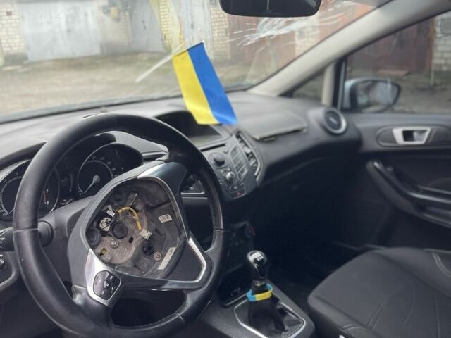 Білий Форд Фієста, об'ємом двигуна 0 л та пробігом 138 тис. км за 3300 $, фото 5 на Automoto.ua