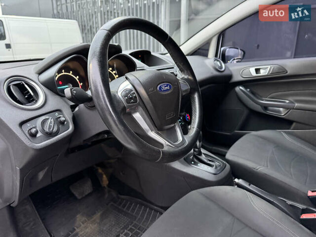 Білий Форд Фієста, об'ємом двигуна 1 л та пробігом 127 тис. км за 6950 $, фото 20 на Automoto.ua