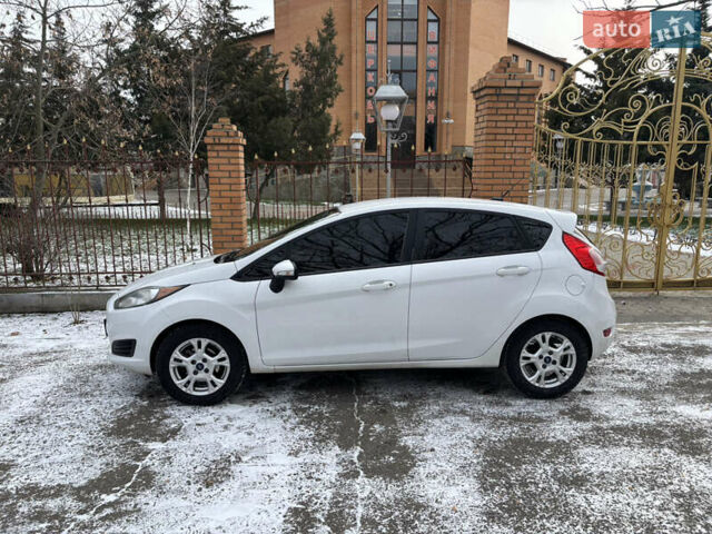 Белый Форд Фиеста, объемом двигателя 1.6 л и пробегом 123 тыс. км за 7900 $, фото 2 на Automoto.ua