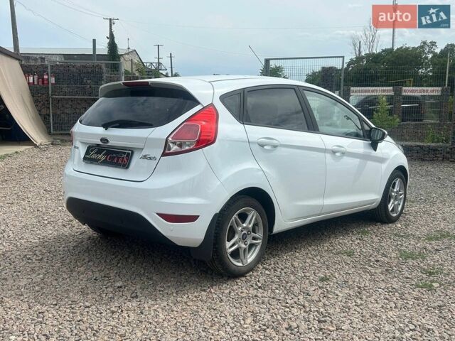 Білий Форд Фієста, об'ємом двигуна 1 л та пробігом 112 тис. км за 6600 $, фото 4 на Automoto.ua