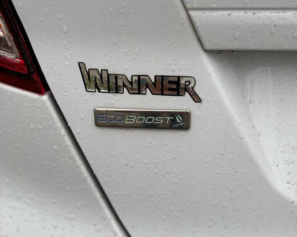 Білий Форд Фієста, об'ємом двигуна 1 л та пробігом 82 тис. км за 6699 $, фото 11 на Automoto.ua