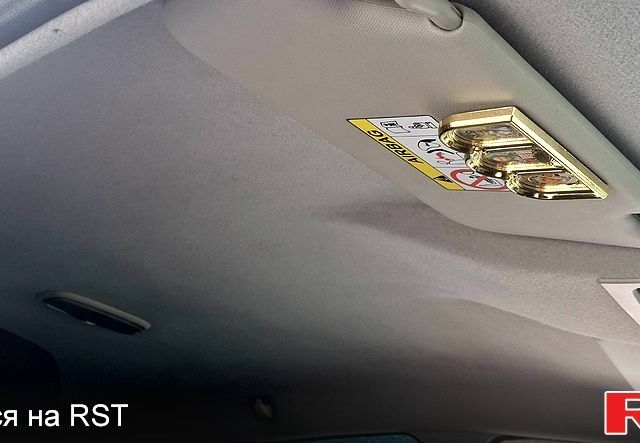 Белый Форд Фиеста, объемом двигателя 1 л и пробегом 140 тыс. км за 6500 $, фото 8 на Automoto.ua