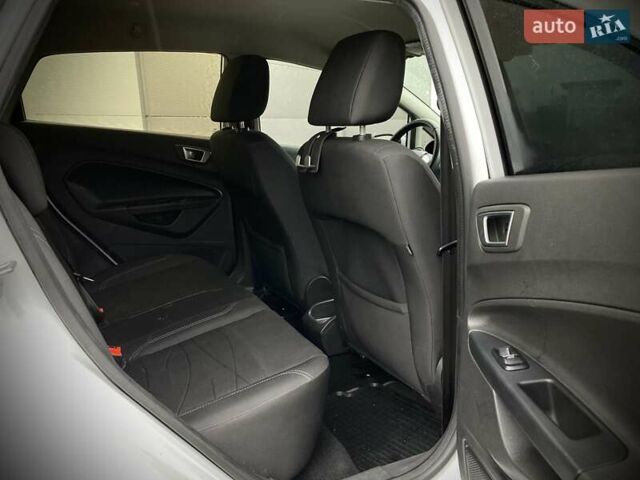 Белый Форд Фиеста, объемом двигателя 1 л и пробегом 96 тыс. км за 8900 $, фото 18 на Automoto.ua