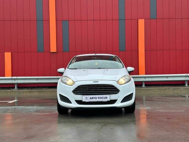 Белый Форд Фиеста, объемом двигателя 0 л и пробегом 159 тыс. км за 6690 $, фото 2 на Automoto.ua