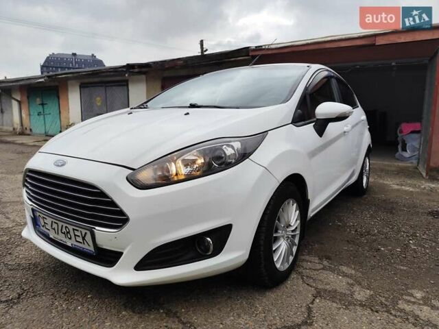 Білий Форд Фієста, об'ємом двигуна 1 л та пробігом 170 тис. км за 6300 $, фото 3 на Automoto.ua