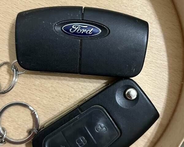 Белый Форд Фиеста, объемом двигателя 1.5 л и пробегом 138 тыс. км за 8500 $, фото 18 на Automoto.ua