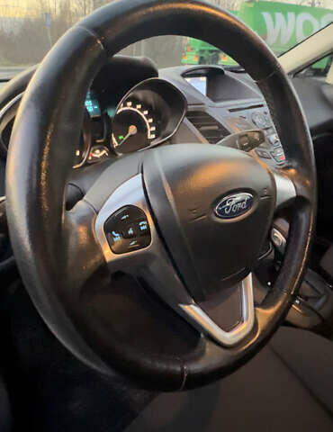 Белый Форд Фиеста, объемом двигателя 1 л и пробегом 80 тыс. км за 9600 $, фото 15 на Automoto.ua